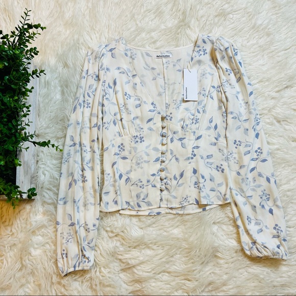 SOLD! NEW Reformation Nell Top Laurel Ivory & Blue - Picture 2 of 6